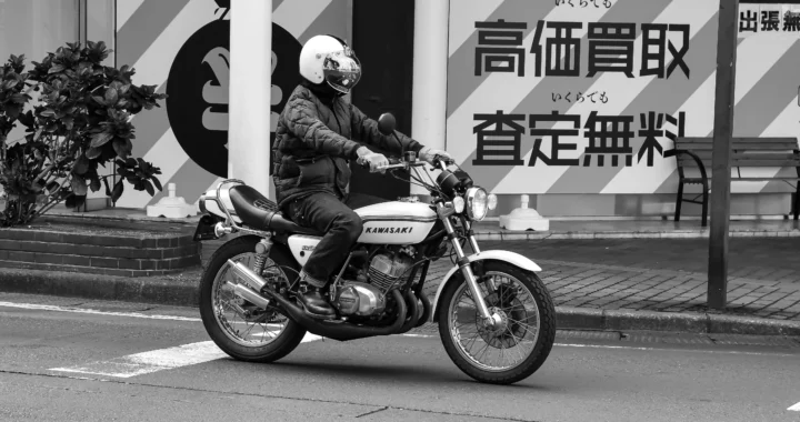 Kawasaki H1 Mach III: su historia y potencia